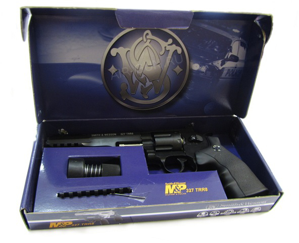 3)Пневматический пистолет Umarex Smith & Wesson 327 TRR8